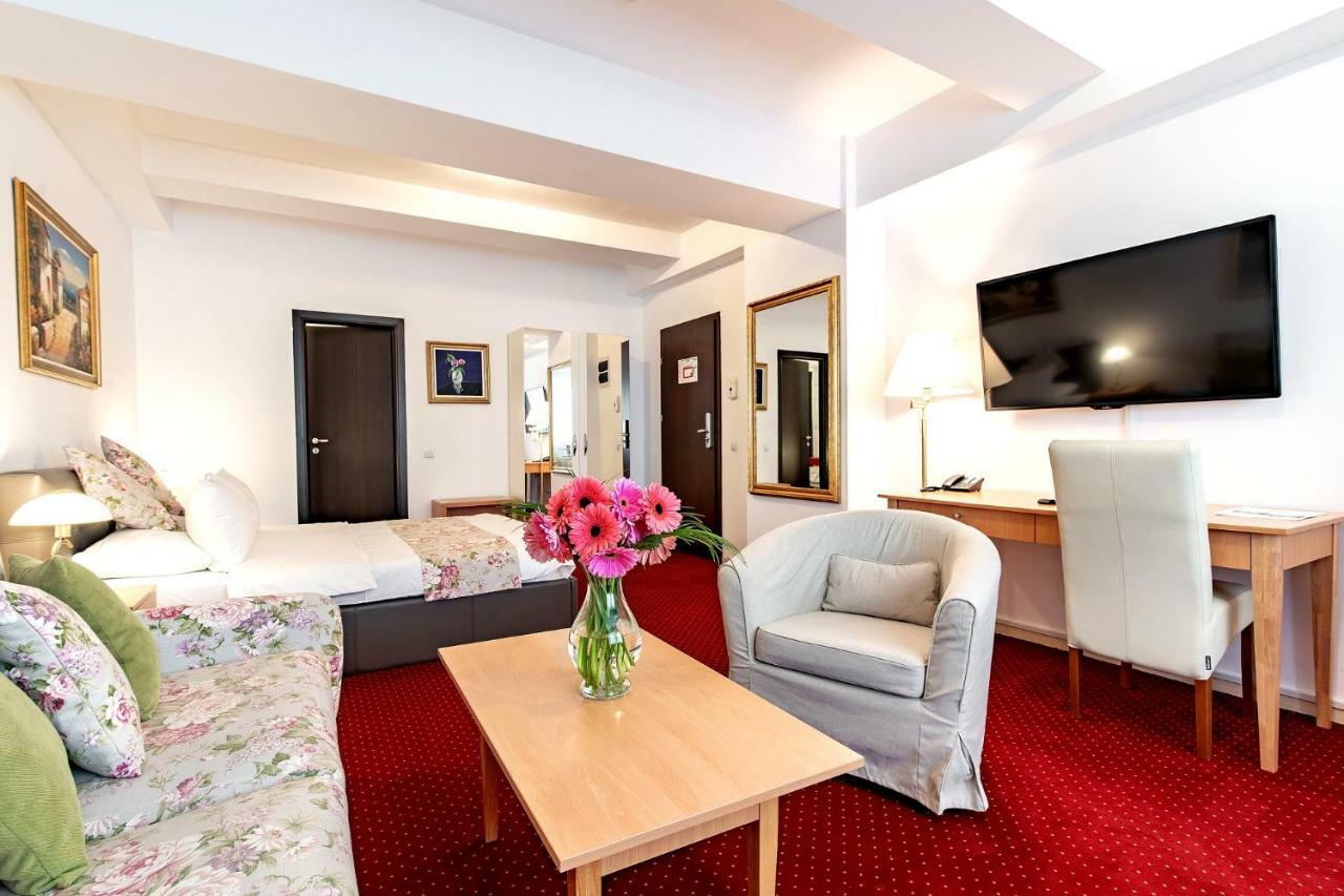 Bucur Accommodation Bucharest Luaran gambar